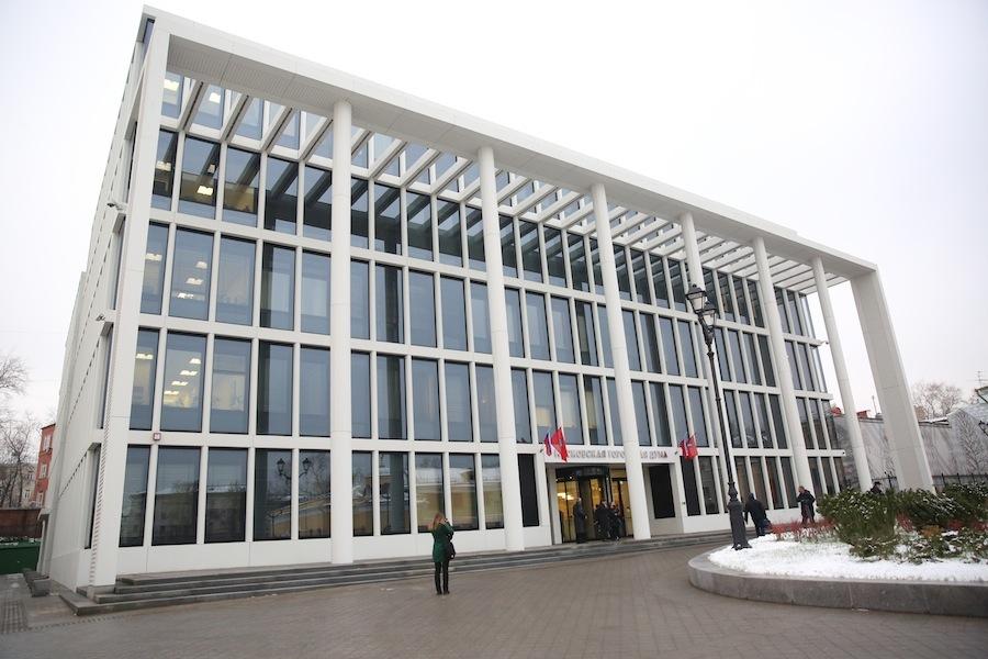 Шувалов предложил запретить строительство новых офисных зданий для чиновников