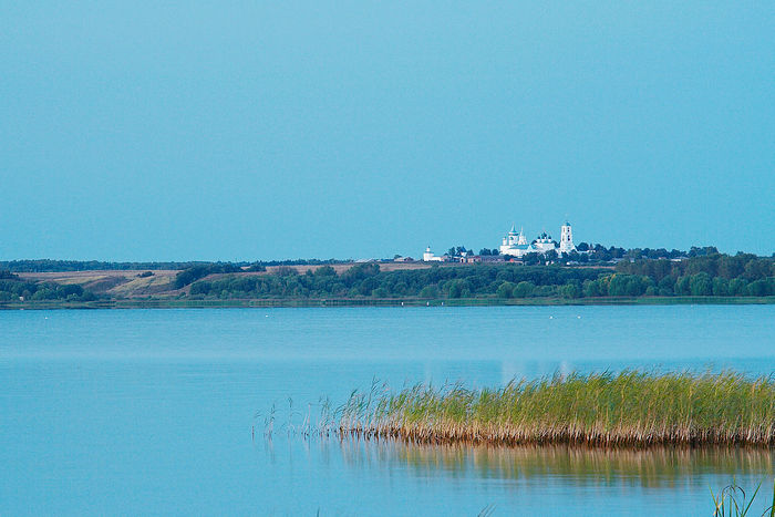 Плещеево озеро и Никитский монастырь